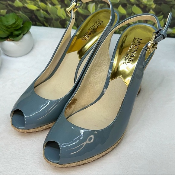 {MICHAEL | Michael Kors} Keegan Slingback Surf Blue Patent Leather Wedge Sandals - Picture 12 of 16